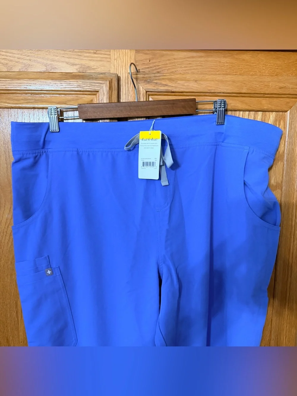 FIGS Kade Cargo Scrub Pants in a ceil blue size XXL for men